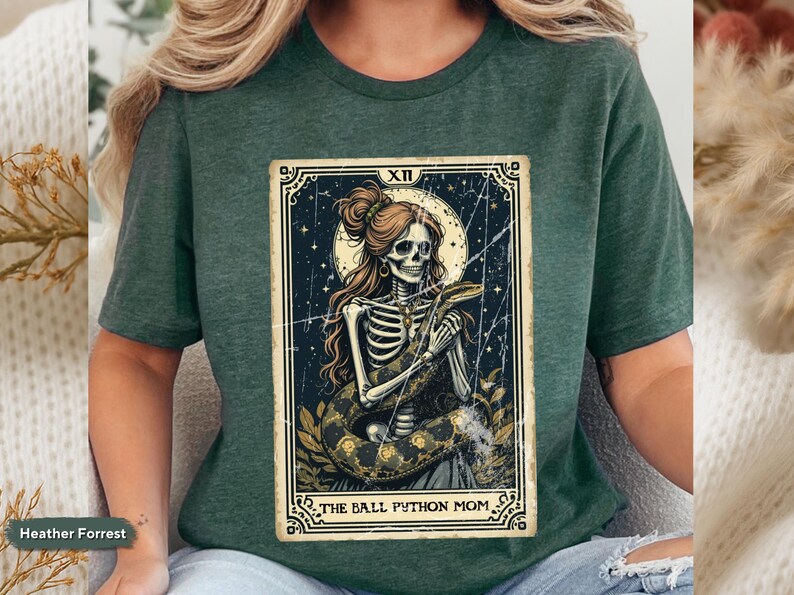 Ball Python Mom Tarot TShirt, Python Lover Tee, Gothic Skeleton Python Shirt, Cool Ball Python Shirt, Unique Gift for Python Owners afbeelding 10