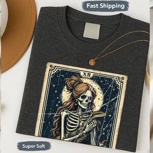 Ball Python Mom Tarot TShirt, Python Lover Tee, Gothic Skeleton Python Shirt, Cool Ball Python Shirt, Unique Gift for Python Owners afbeelding 11