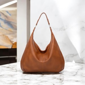 Handgefertigte Retro Schultertasche aus PU-Leder | Stilvolle Umhängetasche für den täglichen Gebrauch Perfektes Geschenk für stilvolle Frauen