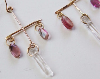 Boucles d'oreilles victoriennes en tourmaline croix dorées - Boucles d'oreilles lustre en tourmaline pastèque - Boucles d'oreilles pendantes en quartz mobiles superposées