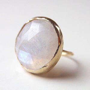 Rainbow Moonstone Gold Ring image 2