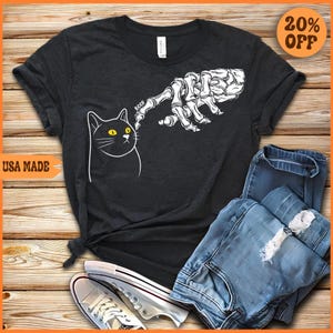 Spooky Cat Eyes Halloween Shirt: Glowing Gothic Graphic Tee