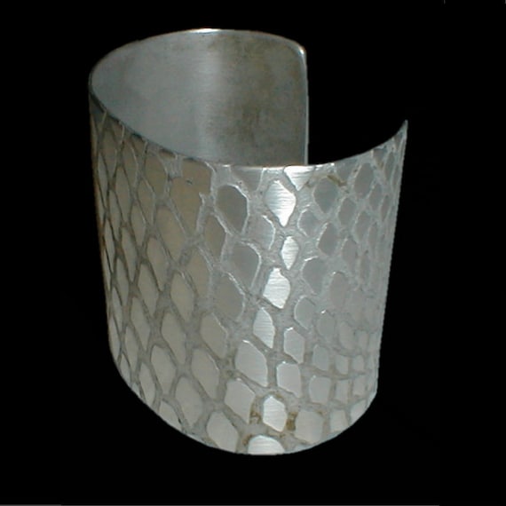 Etched Dragon Scale Metal Cuff Etsy