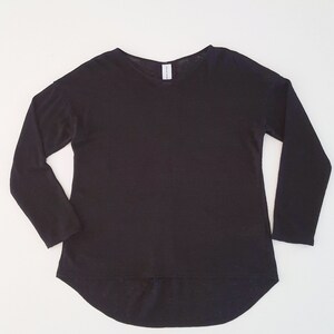 Linen sheer sweater for women. Black fine knit. Long sleeves. Low armholes. Back detail. Back pleat. Round neckline. Restock on pre-sale image 4