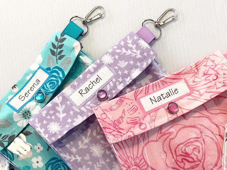 Zestaw 2 przezroczystych torebek z klipsem Myszka Minnie, saszetka Disney Ouch, kosmetyki pierwszej pomocy, torebka z przedłużką do ryb, plecak, uchwyt na przepustkę morską, personalizacja 3x4 i 4x5 zdjęcie 5