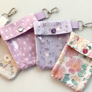 Doorzichtig voorzakje Sleutelhangerclip 3 x 4 bloemen (1) kleine houder Handdesinfecterend middel Chapstick Rugzak Mom Kid Leraar USB AuviQ * Neffy Dexcom