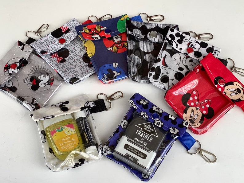 Mickey / Minnie Mouse Clear Mini Pouch Keychain Clip 3x4 Holder ID Credit Card Lip Balm Hand Sanitizer AuviQ EpiPen Vaccine Card Disney Gift 