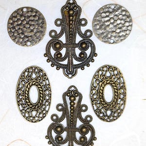 Antiqued Brass Vintage Style Connectors, Pendants, 6 Piece