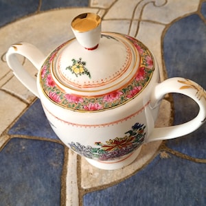 Vintage Chinese porcelain tea set sugar bowl