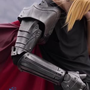 Edward Elric mechanische arm en vuistmes ~ Perfect volledig metalen alchemist-cosplayuitrusting ~ Hoogwaardig EVA-materiaal ~ Gedetailleerd ontwerp