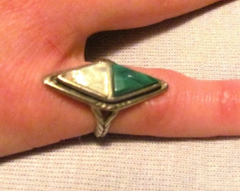 Special sale! Navajo Southwestern Malachite and Mother Of Pearl Contemporary Design Ring