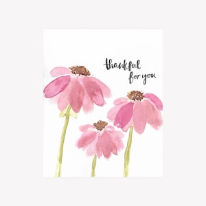 Tarjeta de agradecimiento en acuarela con ilustración de equinácea rosa. Tarjeta botánica de agradecimiento para amigos, profesores o seres queridos. Interior en blanco.