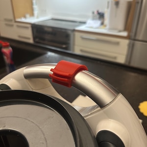 Thermomix lid holder – Practical accessories for TM5 & TM6