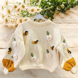 Cardigans, Cardigan sweater,  Hand knitted sweater, Patterned sweater, Cardigan for woman, Crop bee knit cardigan, Big Colorful Bee Sweater