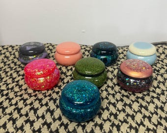 Petite Pretty Pots resin lidded trinket jar