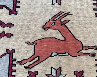 3.3x5 ft, silk Made Pictorial flatweave Rug: Rare Hand-Knotted Wool Wall Hanging