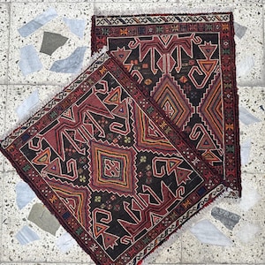 Juego de 2 alfombras de lana de tejido plano: decoración tribal hecha a mano, alfombras kilim pequeñas para mesa o puerta. 1,8 x 2 pies