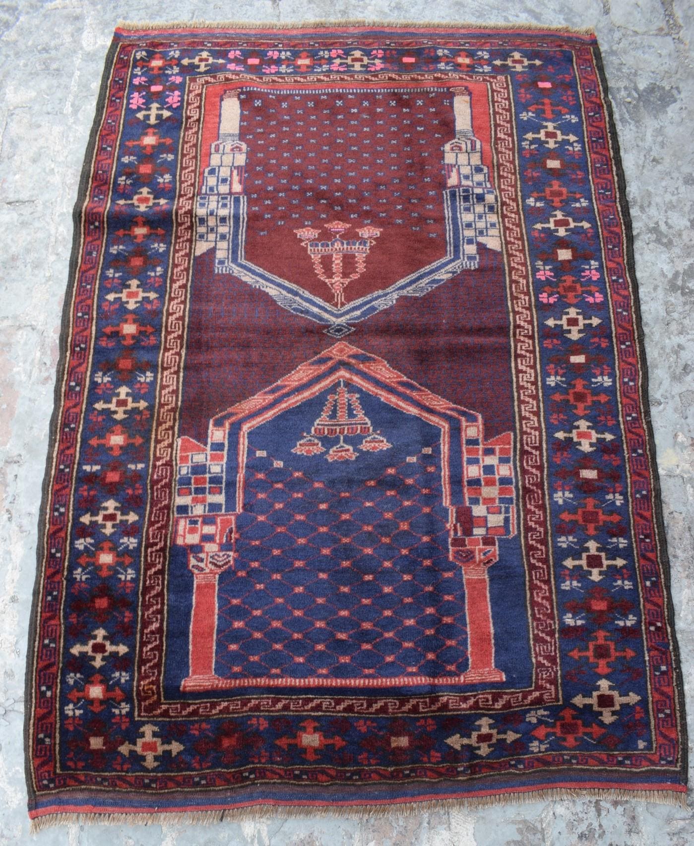ラグ・カーペット Baluch small rug Small Baluch Rug - Etsy