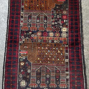 Alfombra de colección pictórica de león de 2,11 x 4,6 pies, fantástica alfombra decorativa hecha a mano, para colgar en la pared, con textura ingeniosa, teñida con tintes vegetales, alfombra de mesa tejida en lana.