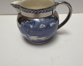 Vintage Wedgwood damhert crème kan, platina en blauw