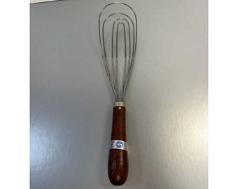 Batidor plano danés vintage Lora de acero inoxidable con mango de madera de 26,7 cm (10,5")