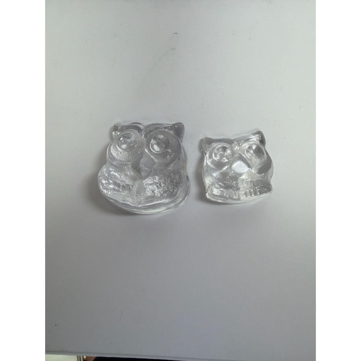 Vintage Skruf Sweden Lars Hellsten Art Glass Owl Paperweights Set of 2