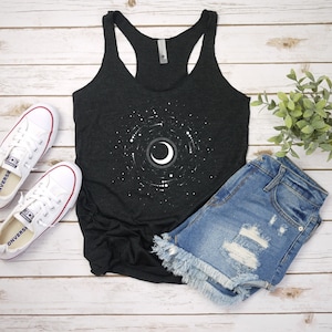 Celestial Racerback Tank Top, Sternbild Karte, Sterne, Mond, Astrologie, mystisch, Mondphasen Tank, Boho, Hippie Shirt, Frauen Tank Top