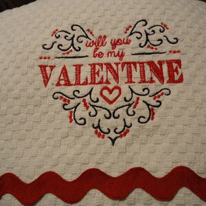 Valentine&#39;s Day Kitchen Towel in Heart Shape