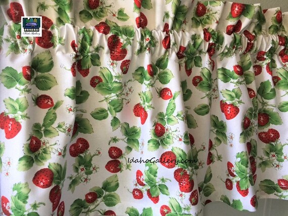 Country Curtain Strawberries On White Retro Kitchen Curtain Etsy