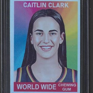 Caitlin Clark, carte artistique de taille standard, menottes Indiana Fever, étoile de la WNBA, vinyle prismatique, version 2