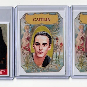 Cinq cartes Caitlin Clark, taille standard, semi-brillantes. Papier cartonné, Cartes d'art, Superstar du basket-ball