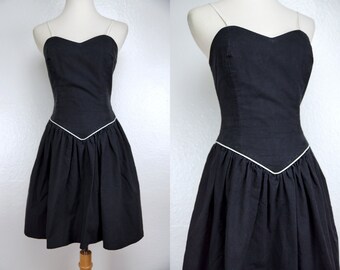 1990s Black Sun Dress Mini Sleeveless Fit and Flare Sweetheart Small Summer