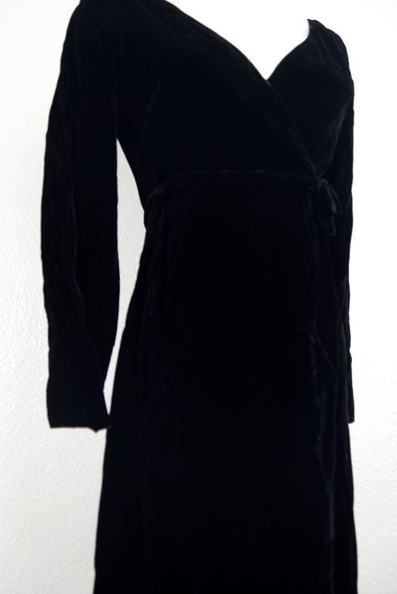 Black Velvet Mod Dress Long Sleeve A line Knee Le… - image 4