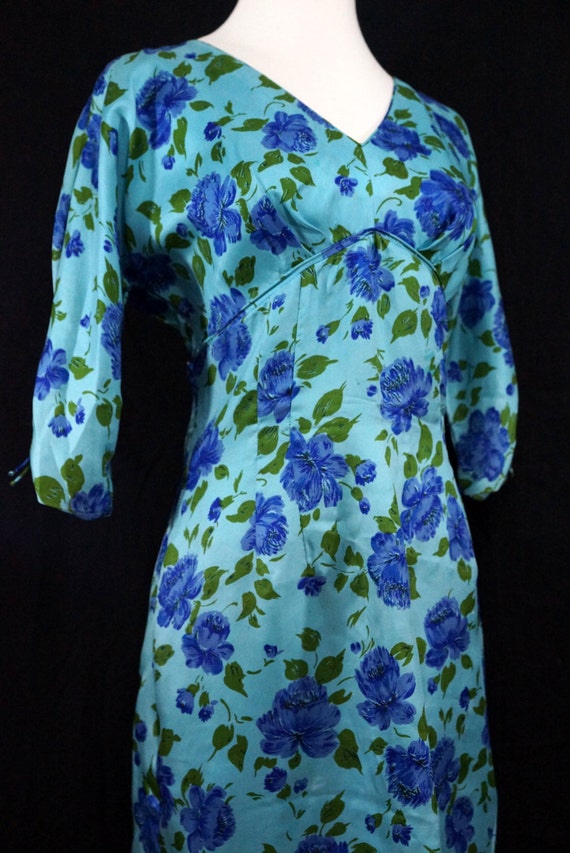 1960s Turquoise Floral Wiggle Dress Silky Blue Lo… - image 3