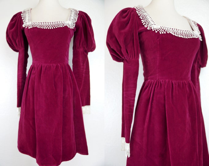Red Velvet Renaissance Dress 1960s Mod Knee Length Lace Square Etsy