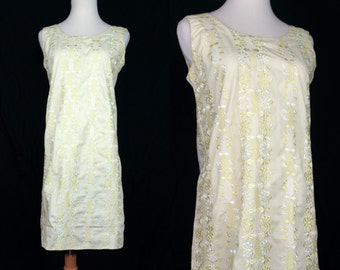 1960s Yellow Eyelet Embroidered Shift Dress Sleeveless Small Medium Mod