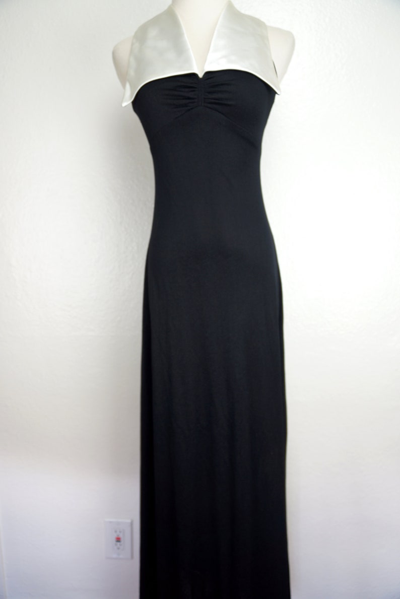 Black Maxi Dress Disco Collar White Satin Small 1970s Sleeveless Fitted Floor Length 70s image 2