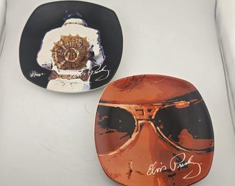 Elvis Presley Plates 2003 Betty Harper Art Set Of 2 Sunglasses Jumpsuit 7" VTG