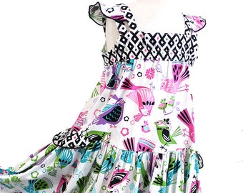 Único y dinámico, colorido vestido de manga aleteo para niñas con pájaros en tallas 2t 3t 4 5 6 o 7 Ropa moderna para niñas, cómodo vestido de fiesta de algodón