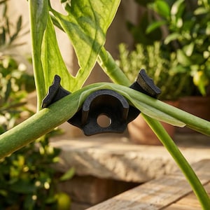 Pflanzentrainingsclips 90 | 15er Set PETG | Tomaten Chili Rankpflanzen | Ast Biegeclips Balkon Garten | Hitzebeständig & Stabil | 3D Druck