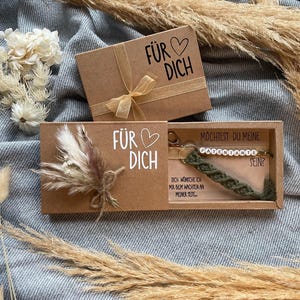 Patentante fragen I Geschenkbox mit Mini-Trockenblumenstrauß/ Geschenkband I mit Makramee-Schlüsselanhänger I personalisierbar