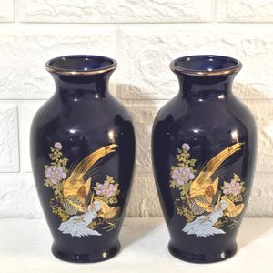 Vintage set of two Asian cobal blue porcelain bud vase.