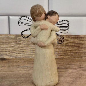 Vintage Willow Tree Angels Embrace Lordi 2002. Angel sculpture figurine.