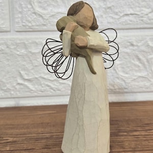 Vintage Willow Tree Angel of Frienship Ornament Lordi 1999. Angel sculpture figurine.