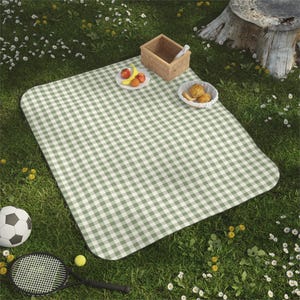 Cozy Gingham Picnic Blanket - Outdoor Blanket, Foldable Picnic Blanket, Camping Essentials, Checkered Style, Lightweight Travel Picnic Mat