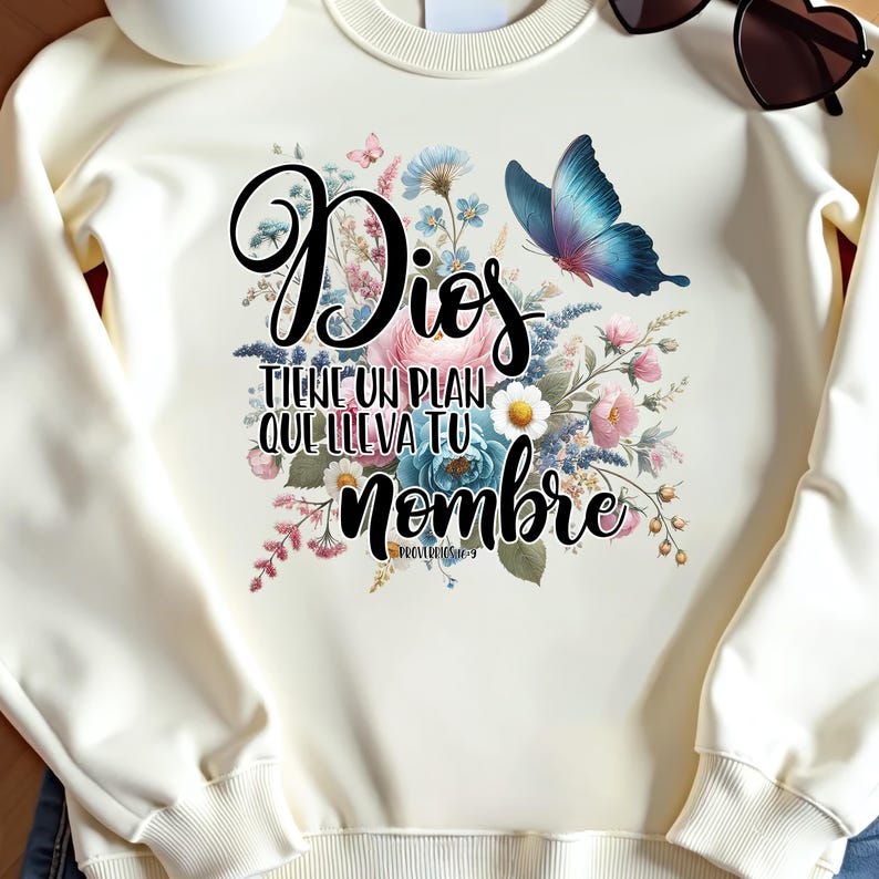 Dios Tiene Un Plan Que Lleva Tu Nombre PNG, Frases Religiosas Florales, Spanish Frases Cristianas, Mexican Frases Biblicas, Digital Download