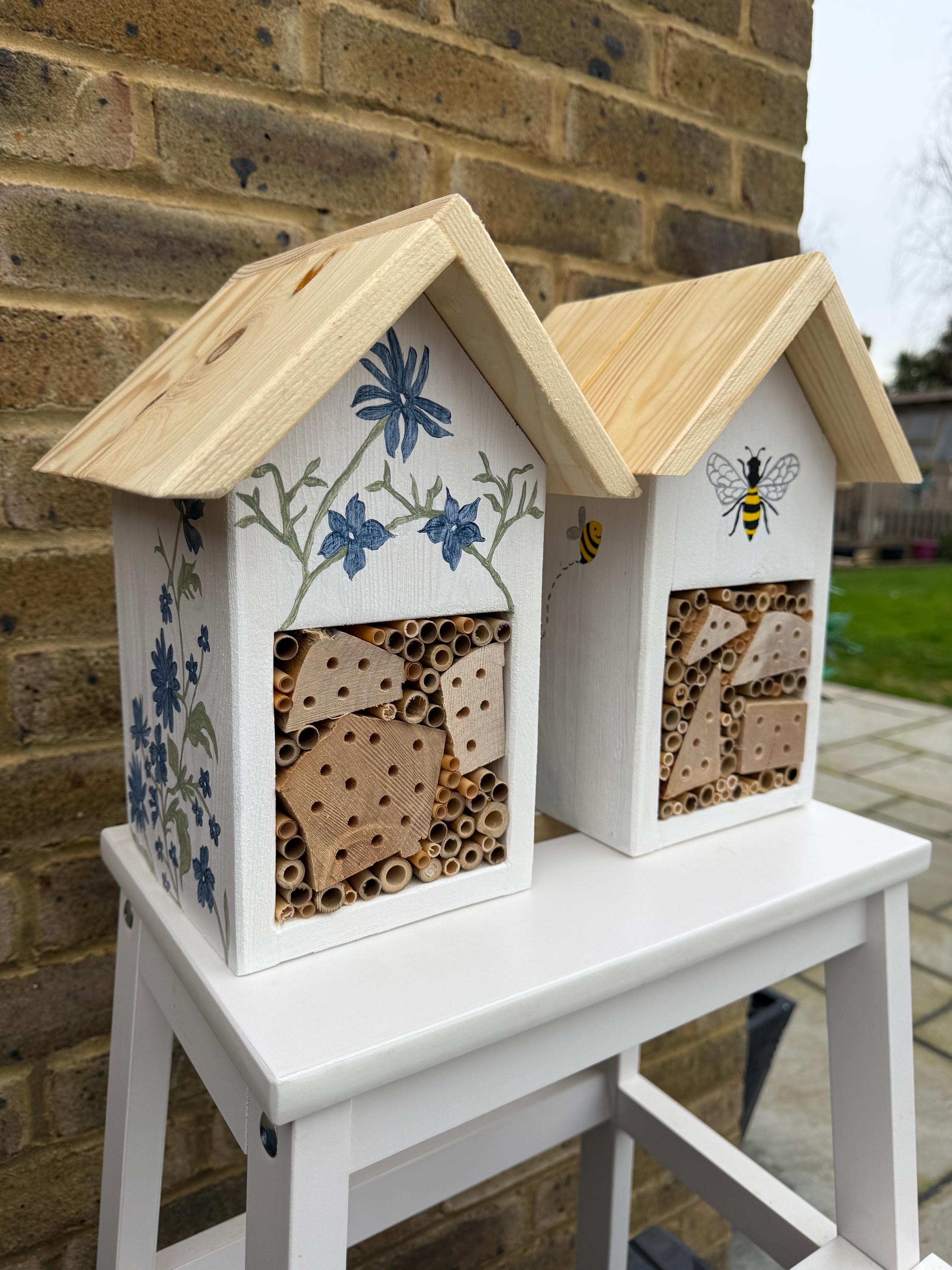 handcrafted-reclaimed-wood-bee-hotel-hand-painted-bespoke-personalised