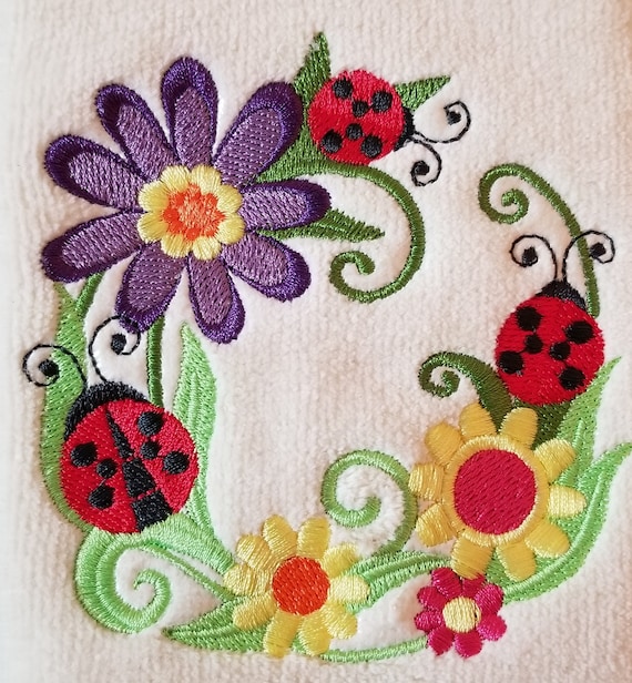 Ko Olina メッシュタオル 黒 てんとう虫刺繍 刺繍入りてんとう虫の花タオル：春の装飾 - Etsy 日本
