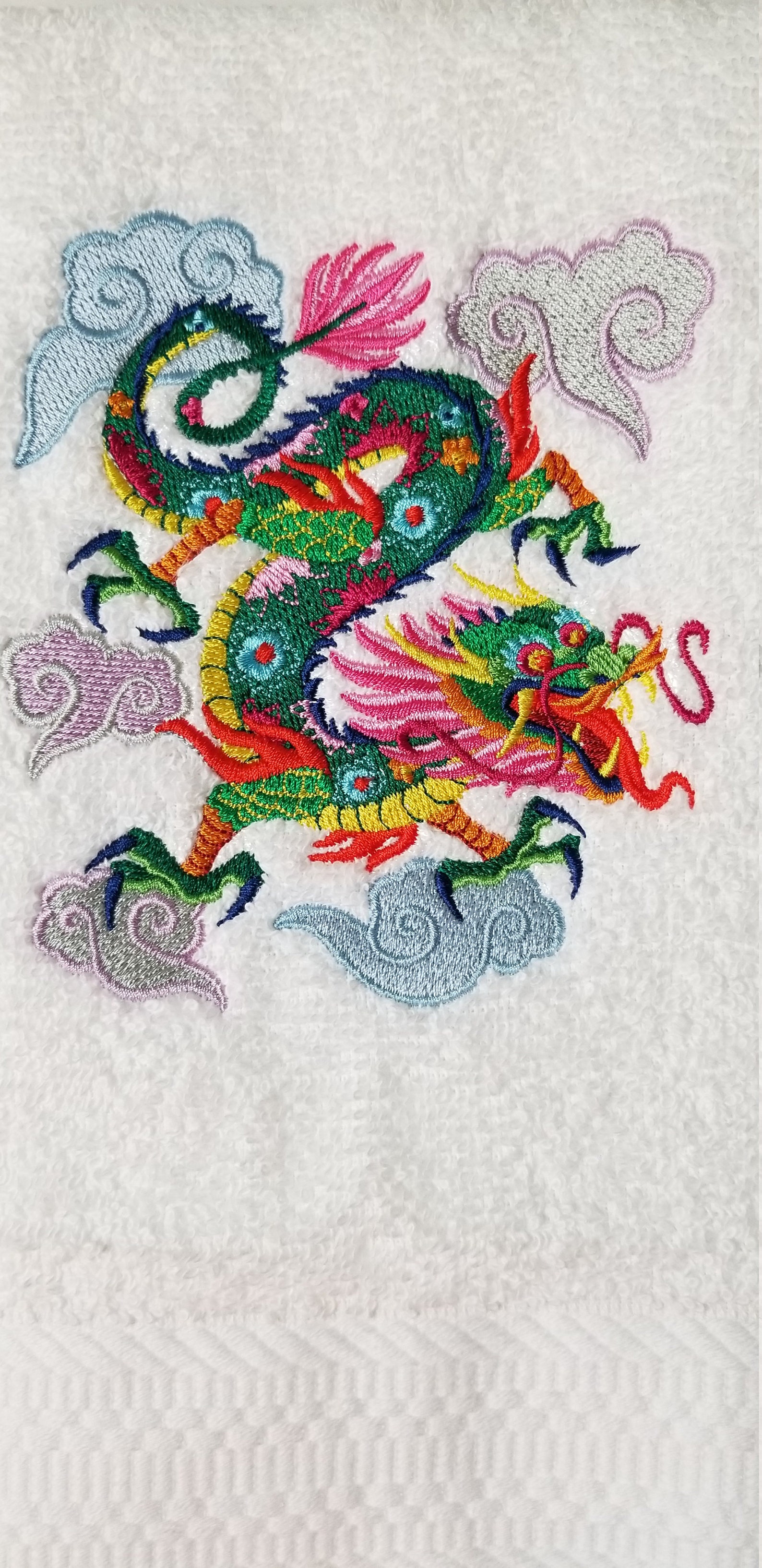 RECTANGLE TOWEL WITH FRINGE HEART OF A DRAGON