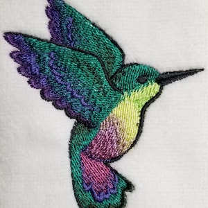 Hummingbird Towel - Embroidered Hummingbird - Bird  - Hand Towel - Bath Towel  - Apron - Fingertip Towel-Kitchen Towel